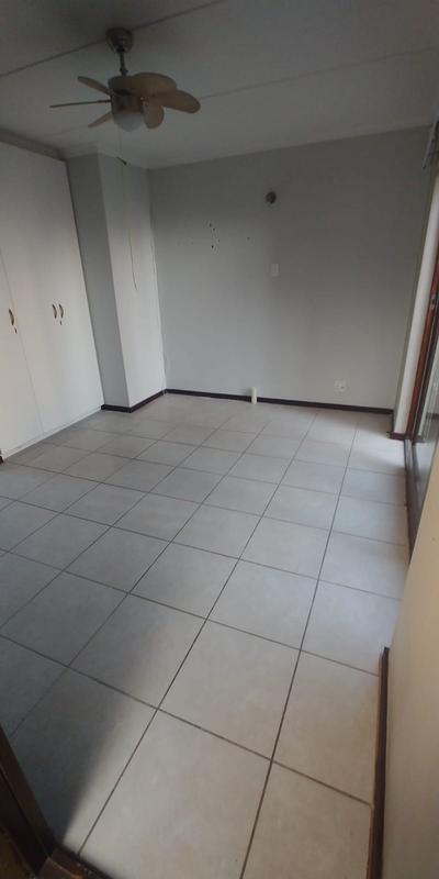 4 Bedroom Property for Sale in Wavecrest Eastern Cape